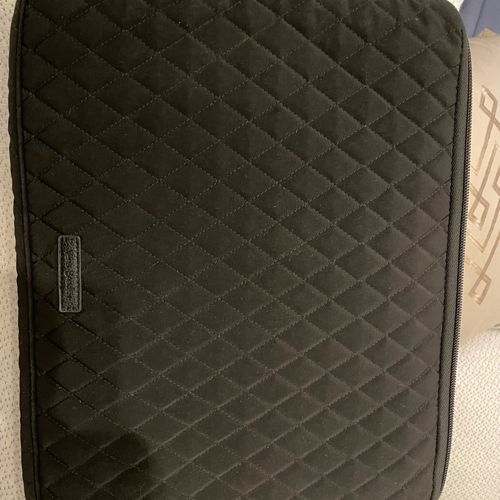 Vera Bradley laptop sleeve carrying case